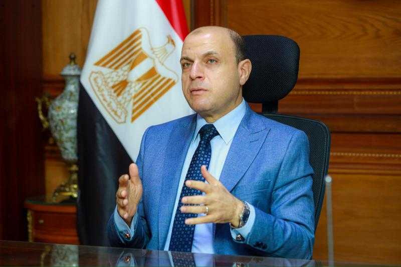 محافظ كفر الشيخ يتابع أعمال الرصف بعدد من شوارع مدينة مسير.. صور