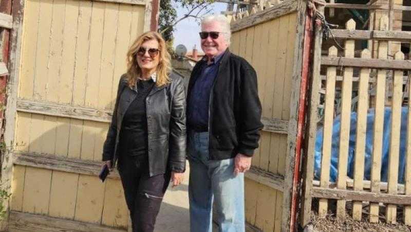 زوجة حسين فهمي تستعيد ذكريات طفولتها داخل منزل أثري بالإسماعيلية