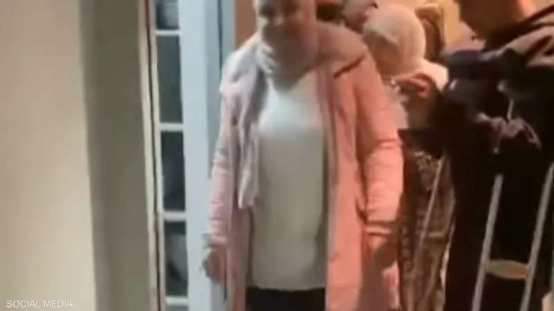 خط أحمر