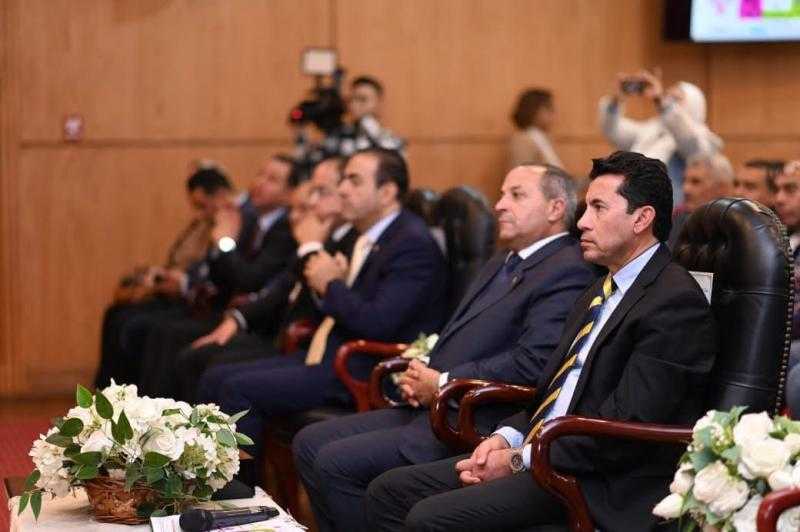 د. أشرف صبحي: مليار و١٣٥ مليون جنيه حجم الأعمال الإنشائية الشبابية والرياضية بمحافظة بورسعيد