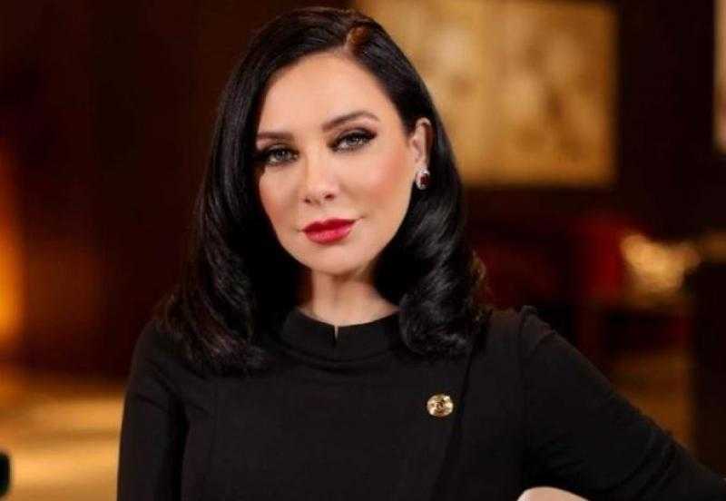 في أول تعليق لها عقب سقوط بشار الأسد.. سلاف فواخرجي: أتمنى أن تكون سوريا علمانية مدنية