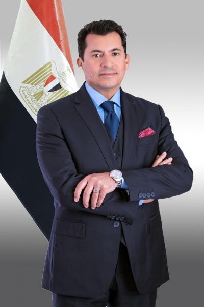 وزير الشباب والرياضة يصل موريتانيا للمشاركة في المؤتمر القاري حول تعليم وتمكين الشباب