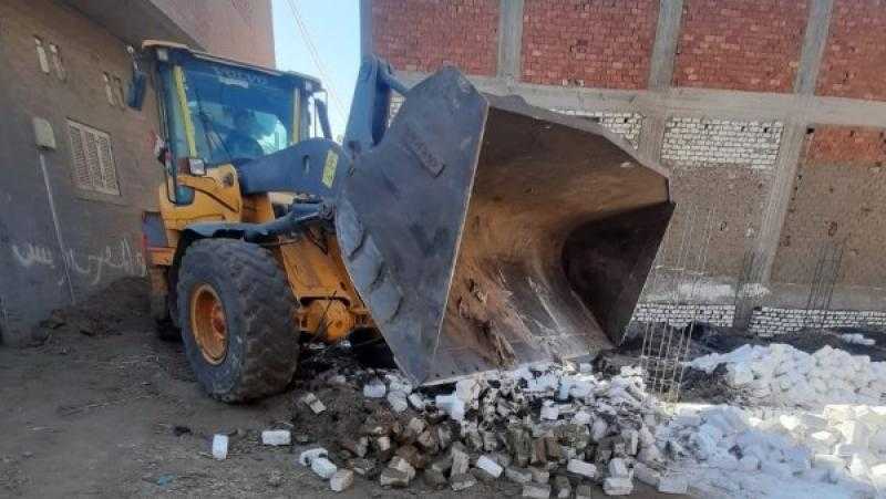 محافظ أسيوط: إزالة 11 حالة تعد على أراضي أملاك دولة بالفتح وأبوتيج