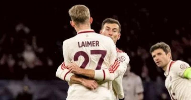 شاختار ضد البايرن.. البافاري يحسم الشوط الأول 2-1