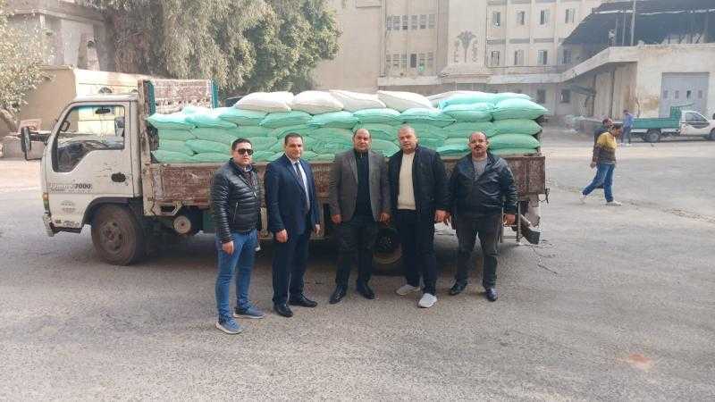 الجيزة: ضبط سيارة نقل بحوزتها 7 طن دقيق بلدي مدعم قبل بيعها بالسوق السوداء