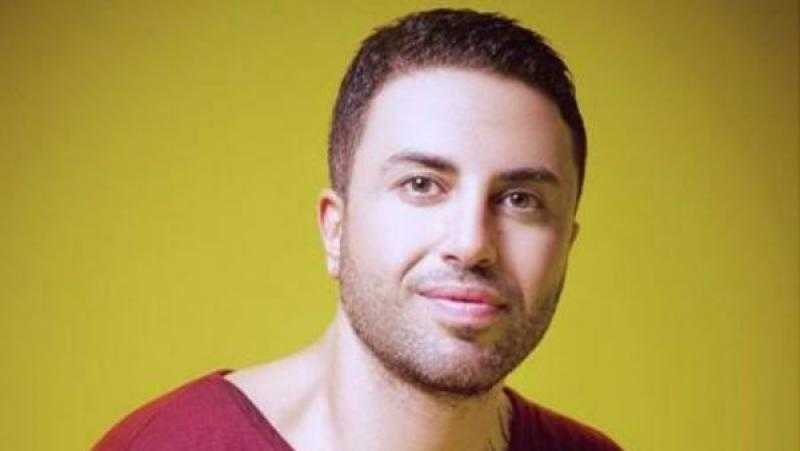 جاد شويري: ”كنت بلبس دبدوب وبروح أعياد الميلاد وعملت ويتر في مطعم بفرنسا”