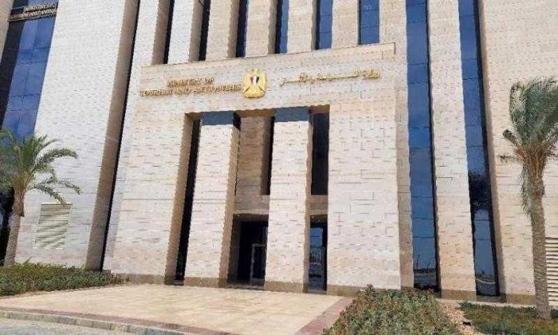 ”السياحة” في أسبوع| الوزير يلتقي نظيره البحريني.. ويشارك باجتماع المجلس الوزاري العربي