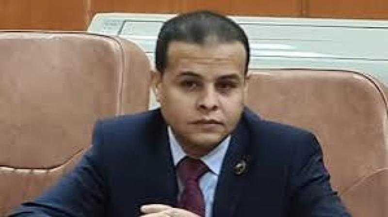 مدحت الكمار: لقاء الرئيس السيسي برجال الصحافة تأكيد على الشفافية الكاملة وإحاطة الرأي العام بالتحديات