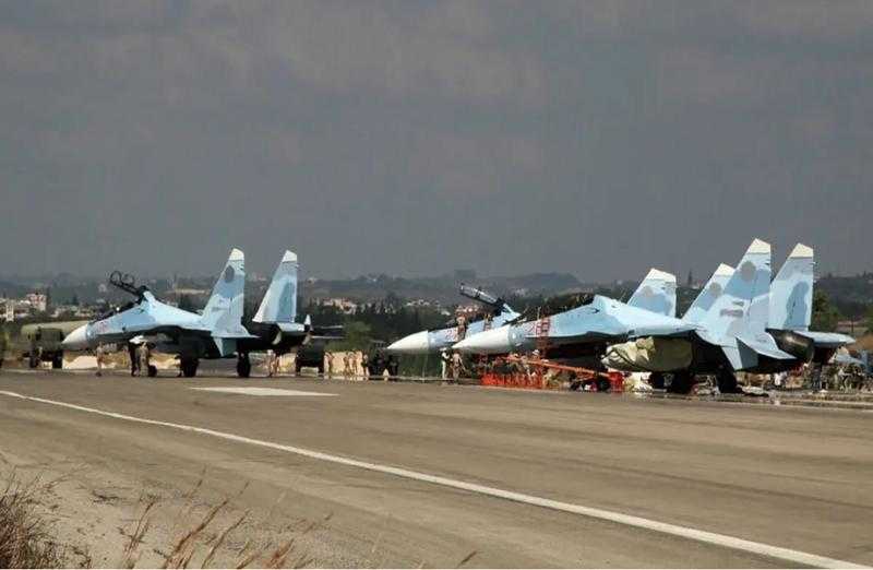 الاتحاد الأوروبي يبحث مع الحكومة الانتقالية في سوريا مصير قاعدتي روسيا العسكريتين