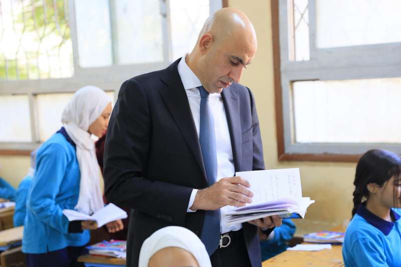 خط أحمر