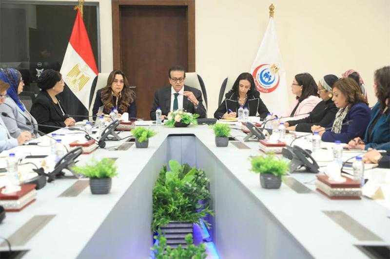 نائب رئيس مجلس الوزراء يعقد اجتماعًا موسعًا لتنفيذ التمكين الاقتصادي للمرأة