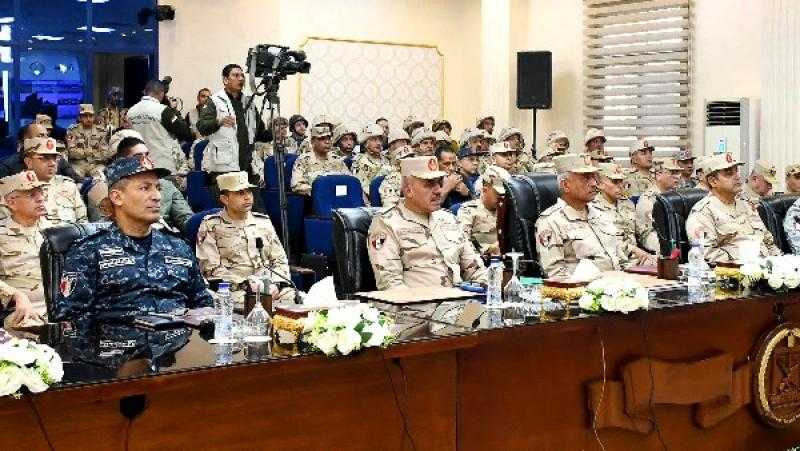 وزير الدفاع يشهد مشروع مراكز القيادة التعبوى بالمنطقة الجنوبية العسكرية