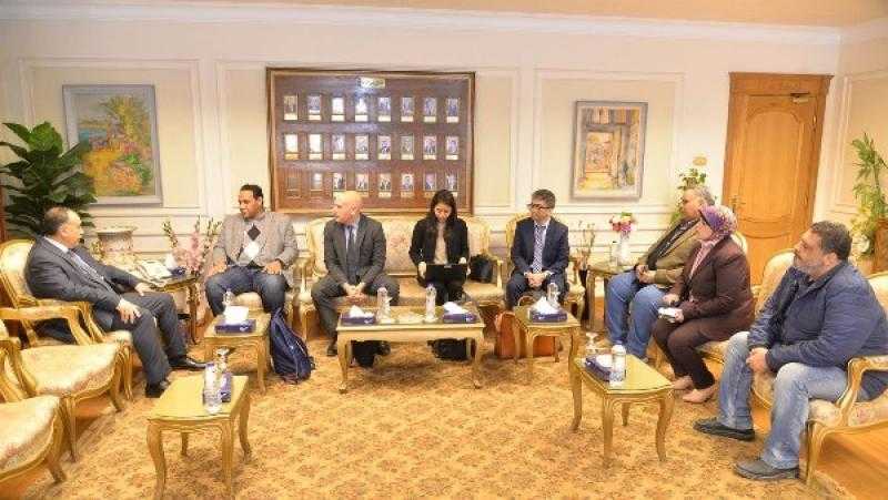محافظ أسيوط يستقبل فريق المتابعة والتقييم بالبنك الدولي لمتابعة مشروعات التنمية