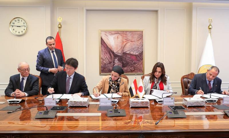 وزيرتا البيئة والتنمية المحلية ومحافظ بورسعيد يوقعون مع هيئة التعاون اليابانية وثيقة تحسين كفاءة إدارة المخلفات البلاستيكية