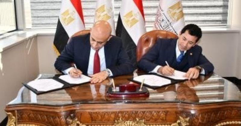 وزير التعليم: إنشاء مدارس يابانية داخل مراكز الشباب للعمل الفترة الصباحية