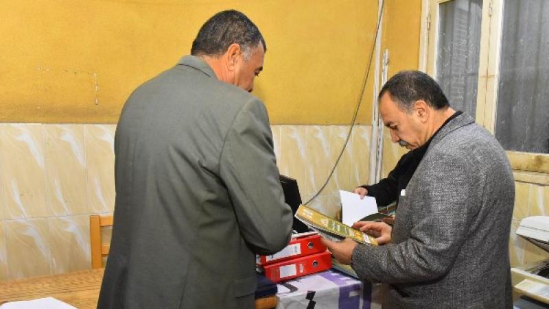 خط أحمر