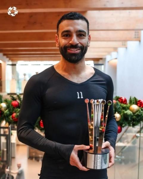 محمد صلاح يتوج بـ لاعب الشهر في الدوري الإنجليزي من جمعية اللاعبين المحترفين