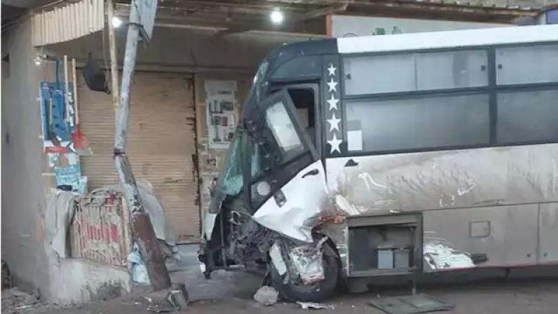 بالأسماء.. مصرع 5 أشخاص وإصابة 2 فى حادث تصادم أتوبيس وتوكتوك بالبحيرة