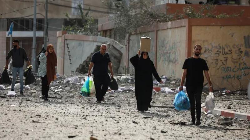 إعلام إسرائيلي: تم تهجير 96 ألف فلسطيني قسريا من مخيم جباليا بقطاع غزة