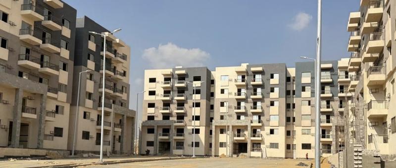 وزير الإسكان يتابع موقف وحدات «سكن لكل المصريين» بالقاهرة الجديدة والعاشر وحدائق العاصمة