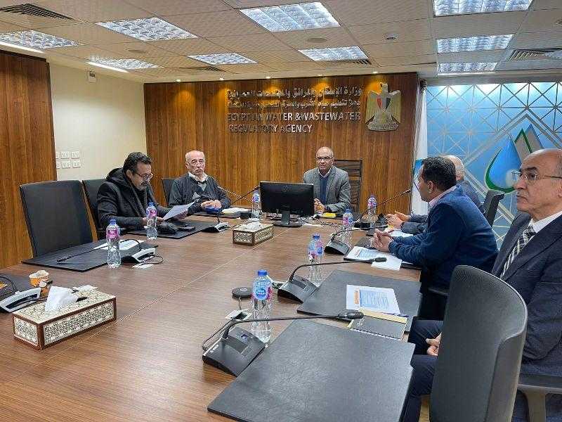 نائب وزير الإسكان يتابع خطة المراجعة الميدانية لكفاءة محطات المياه والصرف على مستوى الجمهورية
