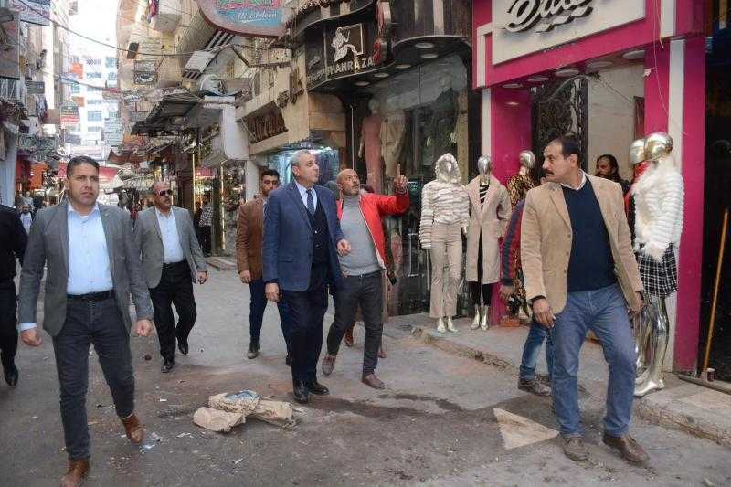 محافظ الغربية في جولة مفاجئة بالمحلة ويشدد على تكثيف النظافة وإزالة الإشغالات استعدادا للعام الجديد