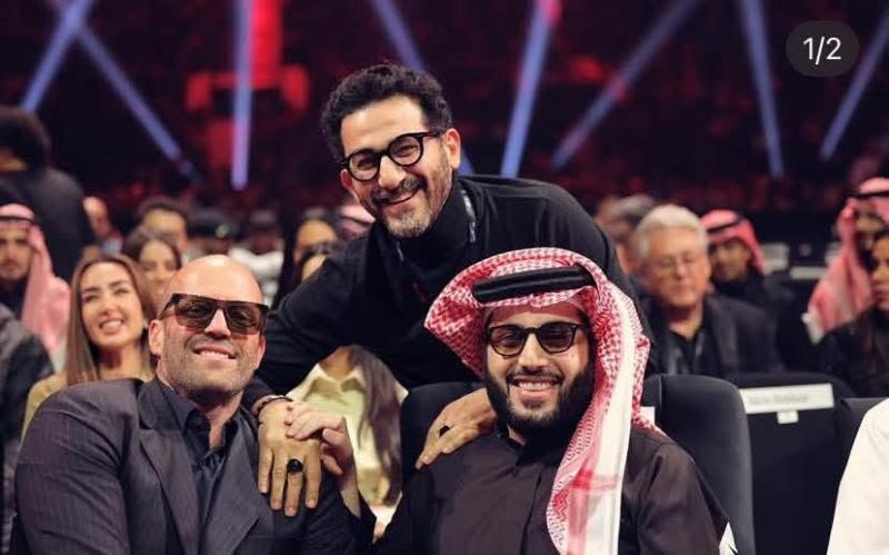 أحمد حلمي يعلق على جيسون ستاثام بموسم الرياض