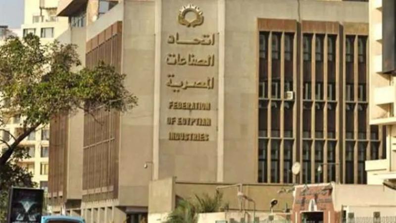 مكتب الالتزام البيئي يدعم تمكين المرأة في القطاعات الخضراء