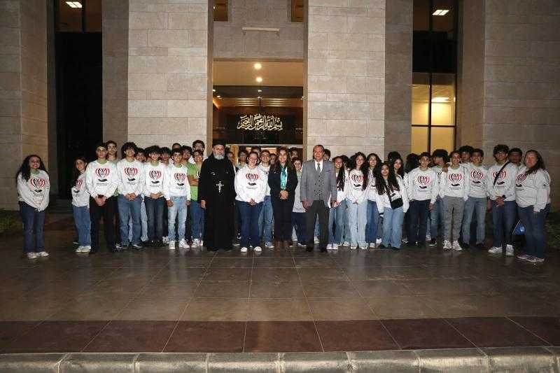 وزيرة التنمية المحلية تستقبل وفداً من طلاب مدرسة ”فيلوباتير” المصرية بكندا