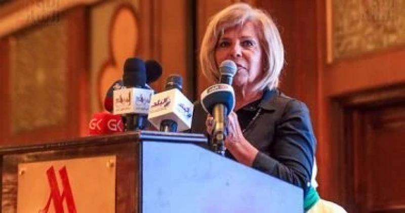 السفيرة مشيرة خطاب: أتمنى وقف العنف الأسرى وقانون الأحوال الشخصية