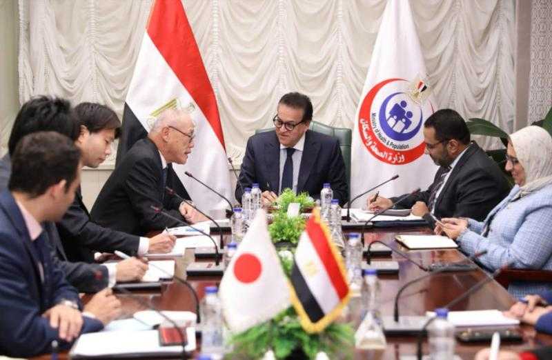 الدكتور خالد عبدالغفار يبحث تعزيز التعاون الصحي مع سفير اليابان الجديد