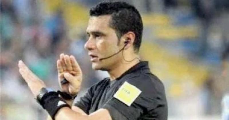 محمود البنا حكما لمباراة الأهلي والمصرى بالدورى غدا