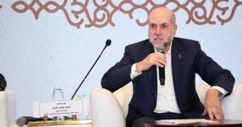 مستشار الرئيس الفلسطيني: قطاع غزة تحت النار.. وإسرائيل ترتكب مذبحة بحق الشعب