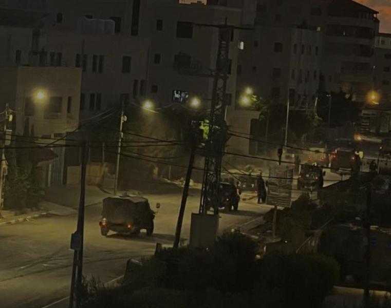 قوات الاحتلال الإسرائيلي تقتحم مخيم قلنديا شمال القدس المحتلة