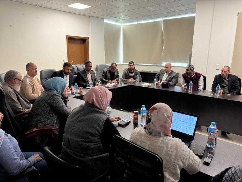 رئيس جهاز مدينة حدائق العاصمة يلتقي عددا من سكان المدينة لبحث مطالبهم ومقترحاتهم