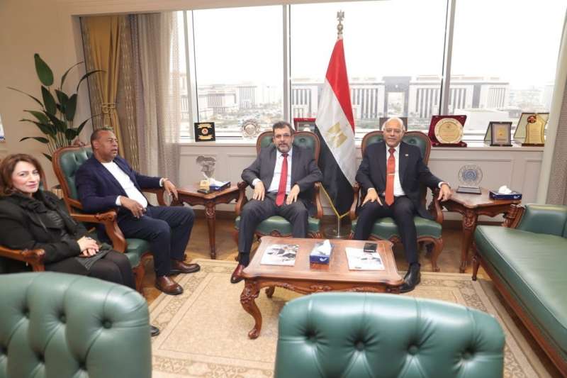 خط أحمر