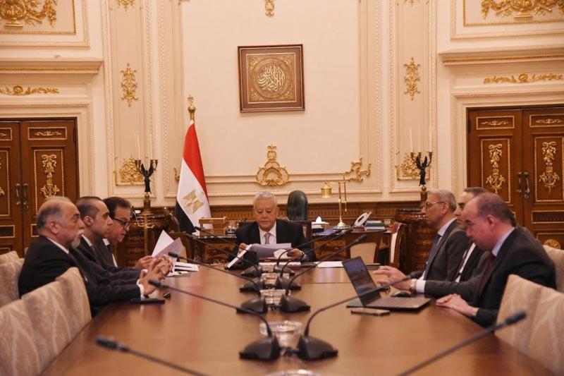 رئيس مجلس النواب يستقبل وزير الصحة والسكان.. ويؤكدا الحكومة منفتحة على أي تعديلات في قانون المسؤولية الطبية تتوافق مع الدستور