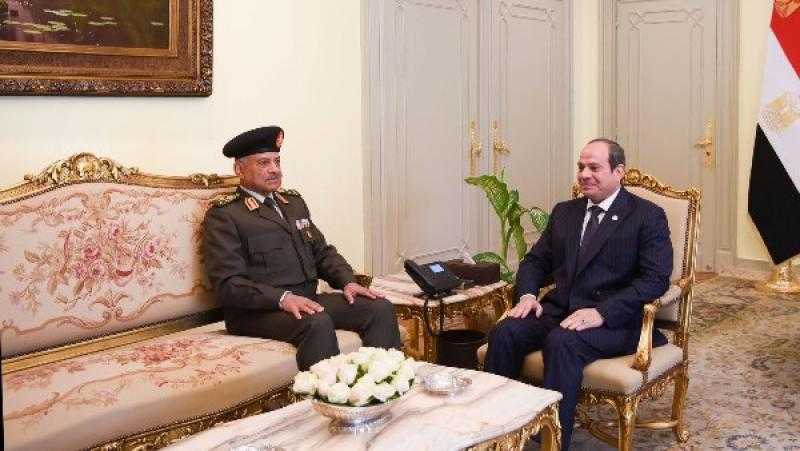 الرئيس السيسي يستقبل الفريق أول عبد المجيد صقر القائد العام للقوات المسلحة