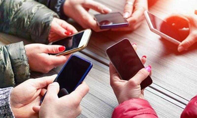 وزارتا المالية والاتصالات: الرسوم الجمركية على الهواتف المستوردة لم تتغير