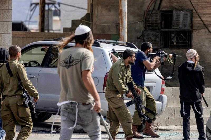 ”أوتشا”: 1400 حادثة عنف من المستعمرين ضد الفلسطينيين في الضفة خلال 2024