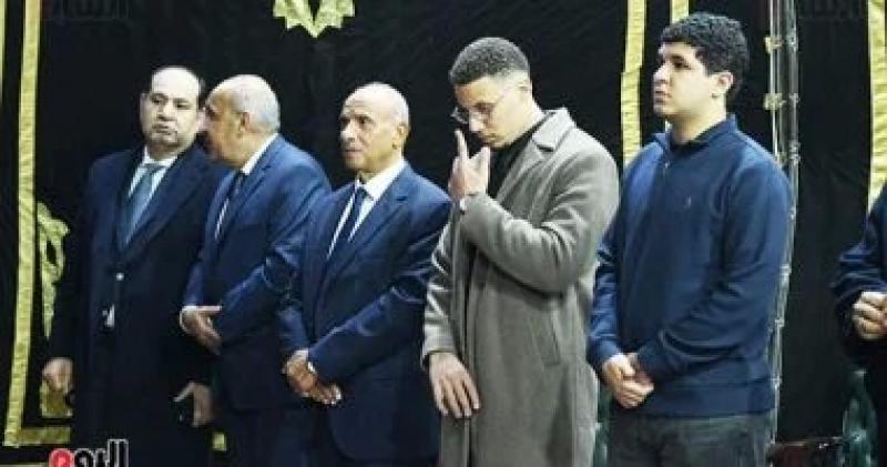رئيس الوزراء وأمين الجامعة العربية يقدمان العزاء لوزير الخارجية فى وفاة شقيقه