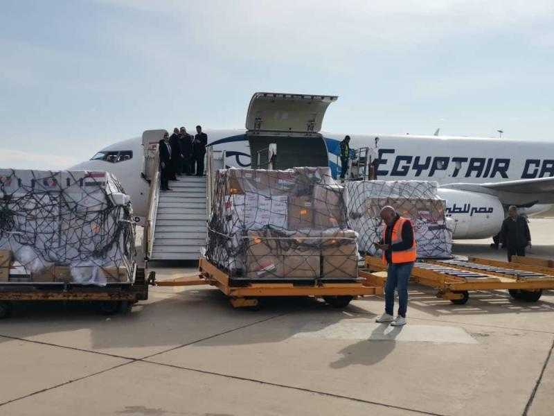 الخارجية: وصول طائرة المساعدات المصرية إلى دمشق دعمًا للشعب السوري.. صور