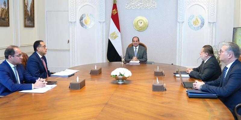 الرئيس السيسي يوجه بضرورة انتظام سداد مستحقات الشركات المتعاقدة مع الدولة في قطاع البترول والغاز