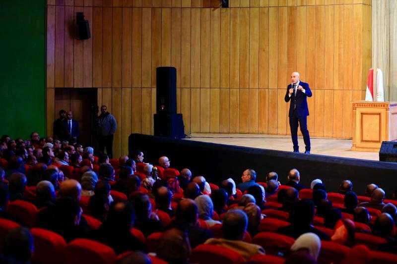وزير التعليم يعقد لقاءً موسعًا مع رؤساء لجان امتحانات الشهادة الإعدادية على مستوى الجمهورية