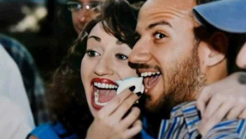 ضهري وسندي.. إيناس مكي تنفي شائعات خلافها مع شقيقها