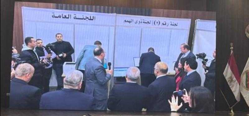 عضو اللجنة الدائمة للانتخابات يستعرض منظومة التصويت الإلكتروني