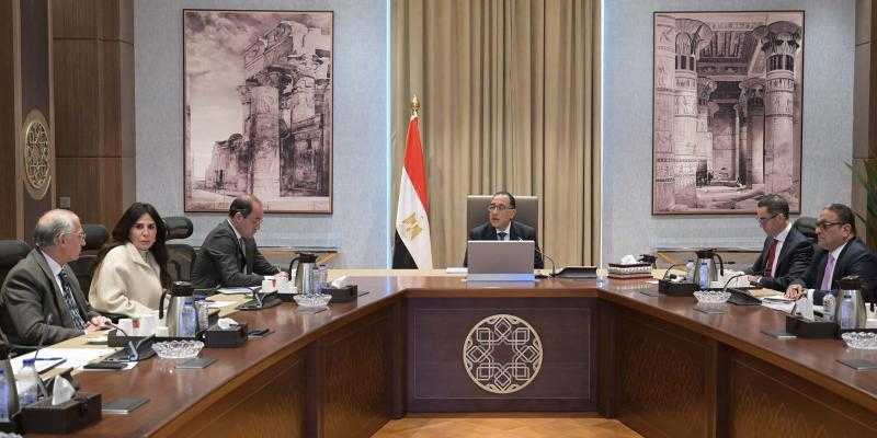 رئيس الوزراء يتابع إجراءات طرح شركتي ”صافى ووطنية” التابعتين للقوات المُسلحة