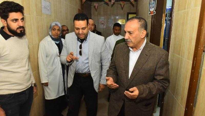 محافظ أسيوط يتفقد المركز الصحي الحضري بمديرية الصحة للاطمئنان على سير العمل والخدمات المقدمة