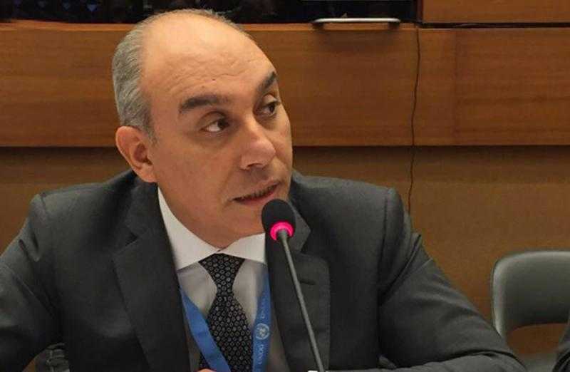 سفير مصر بفرنسا يهنئ الأنبا مارك أسقف باريس والجالية المصرية القبطية بعيد الميلاد