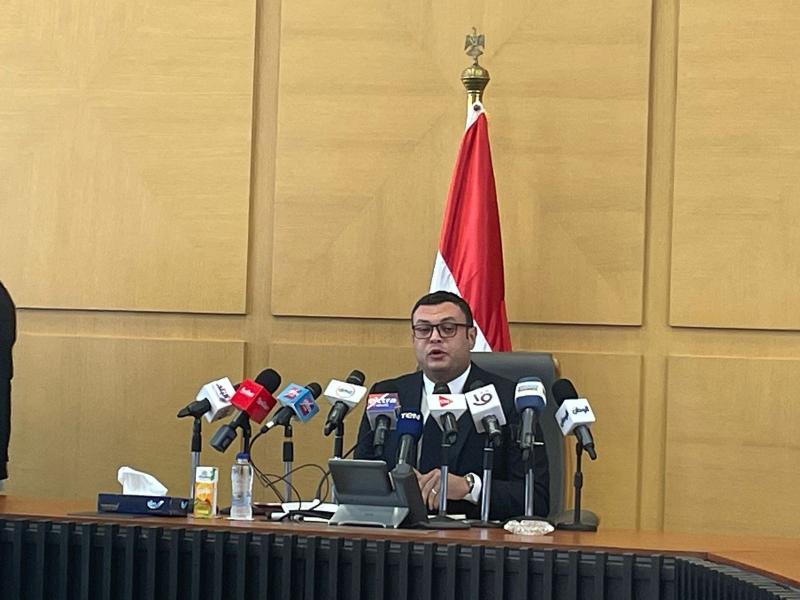 وزير الإسكان: 1.927 مليار جنيه قيمة المشروعات في العاشر من رمضان بخطة العام المالي
